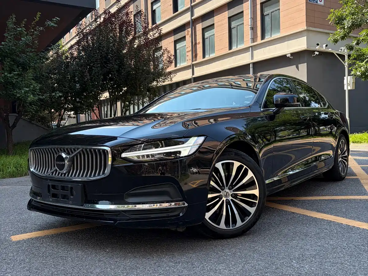 Photo 1 - Volvo S90