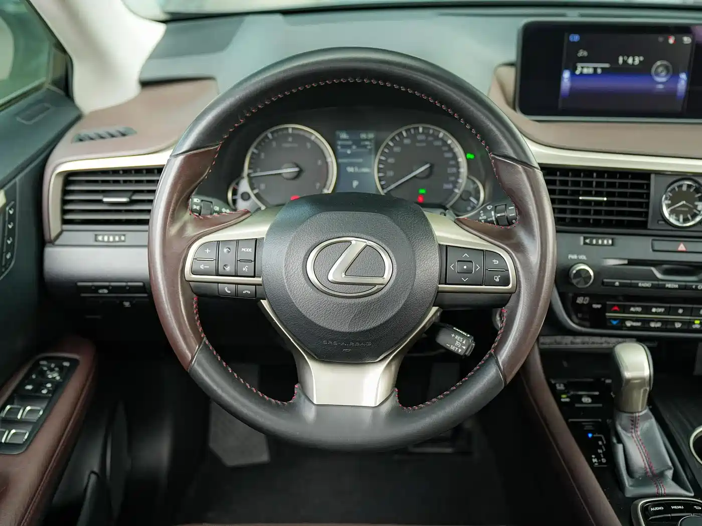 Lexus RX 2016 300 4WD Elegance Edition China VI фото 22