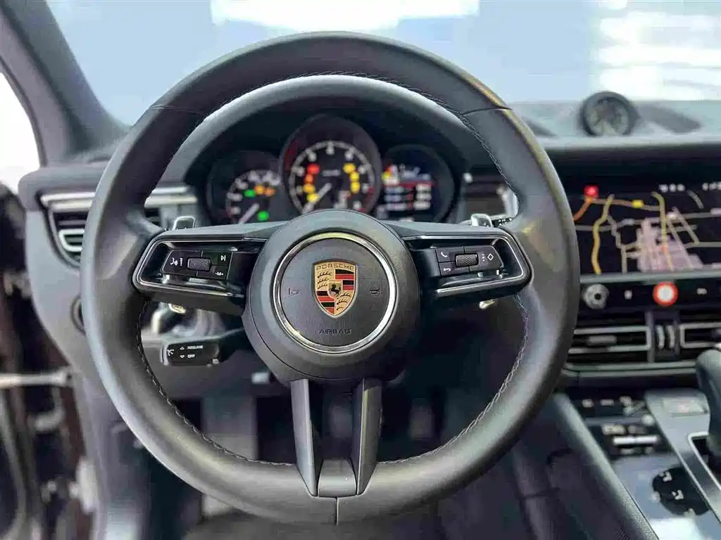 Porsche Macan 2023 Macan 2.0T фото 12