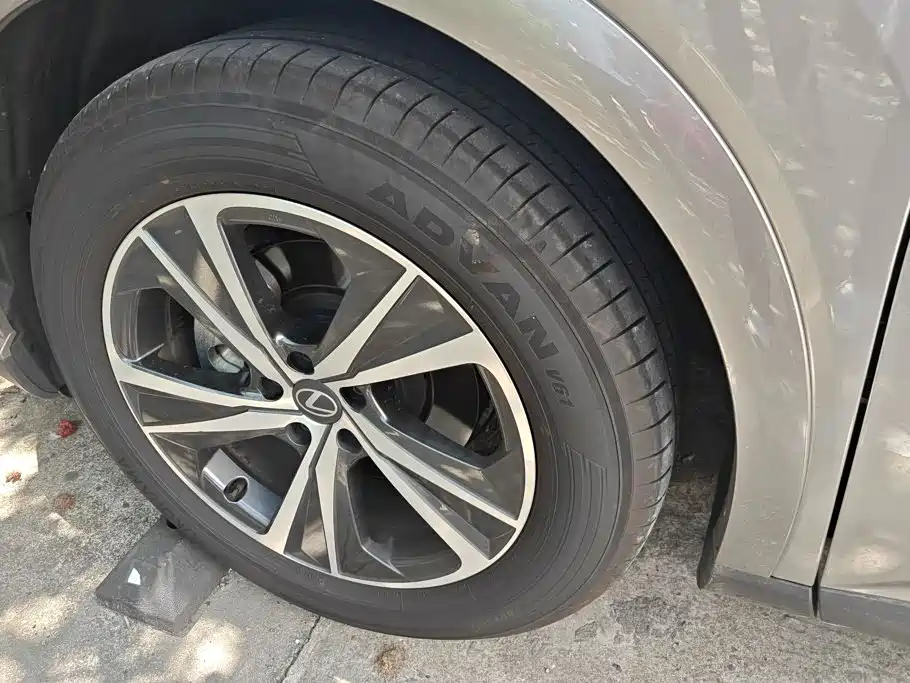 Lexus RX 2026 2026 300 AWD Premium Edition