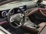 Фото 8 - Mercedes-Benz E-Class