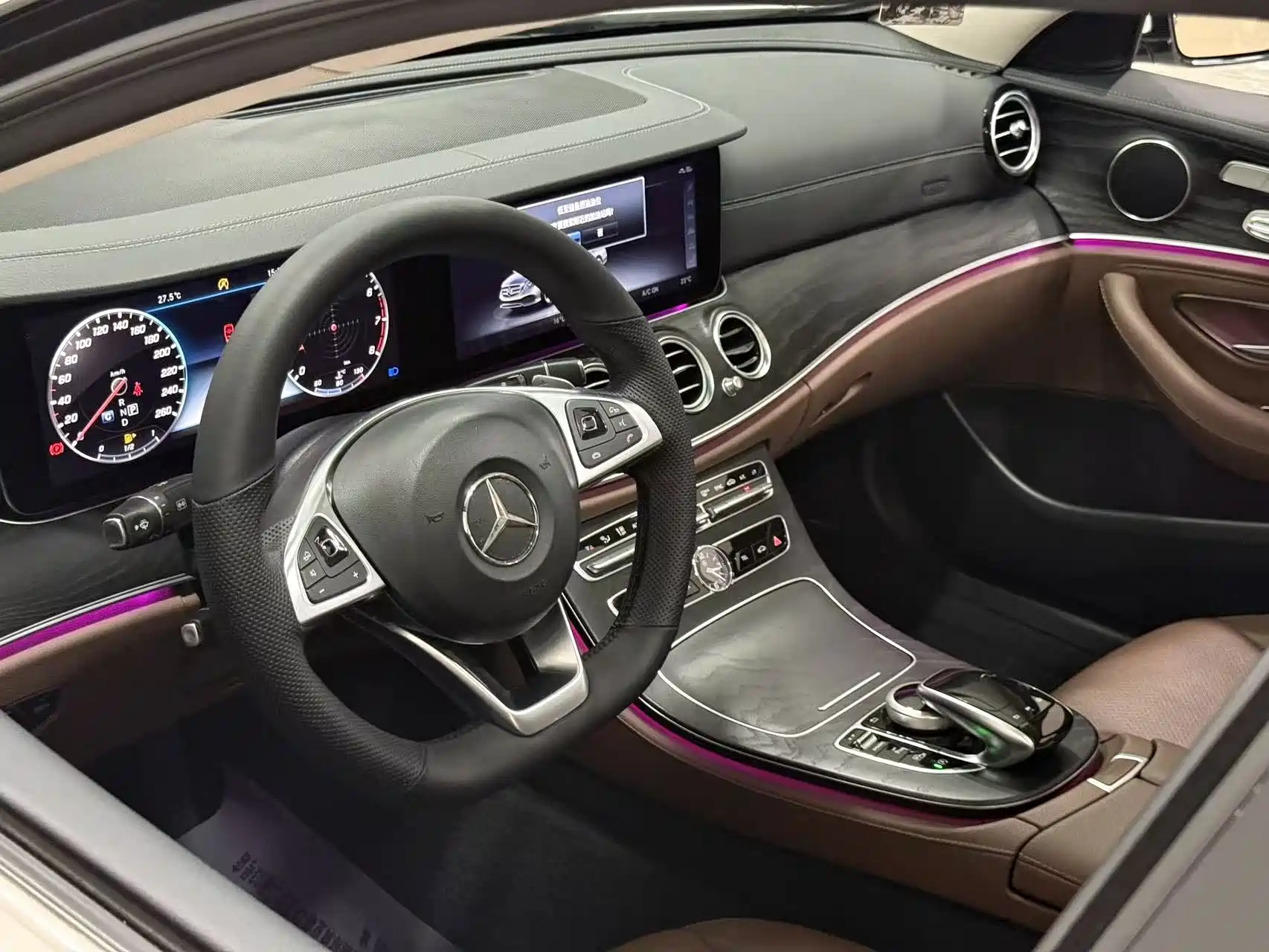 Фото 8 - Mercedes-Benz E-Class