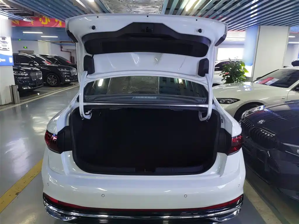 Volkswagen Sagitar 2023 280TSI DSG Beyond Lite фото 19