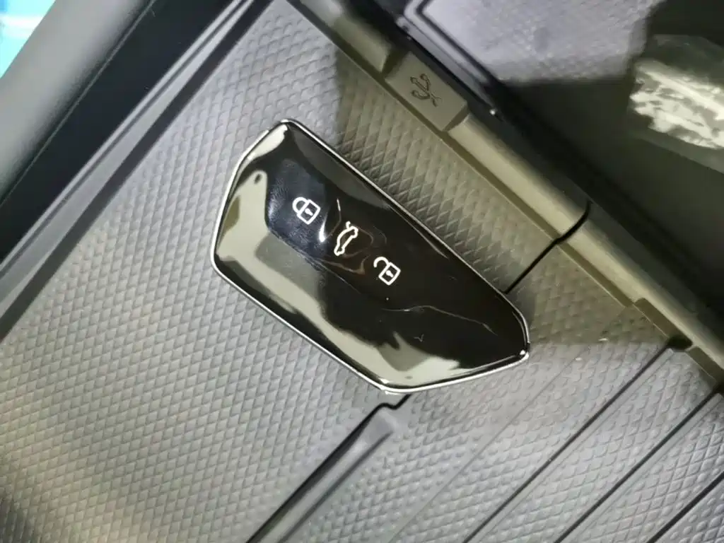 Volkswagen Unique 06 2026 2025 Pure