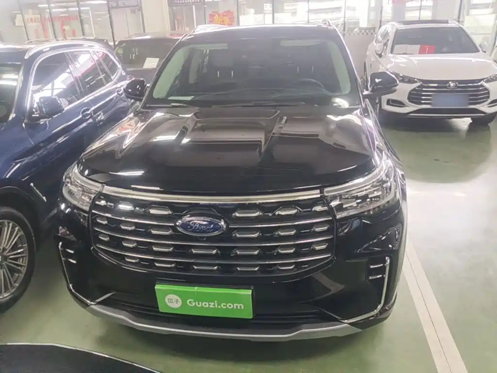Фото 3 - Ford Explorer