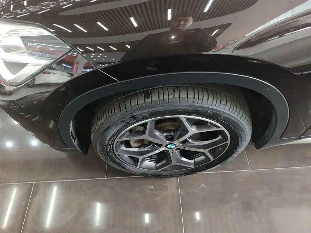 BMW X1 2019 xDrive20Li Premium Model фото 23