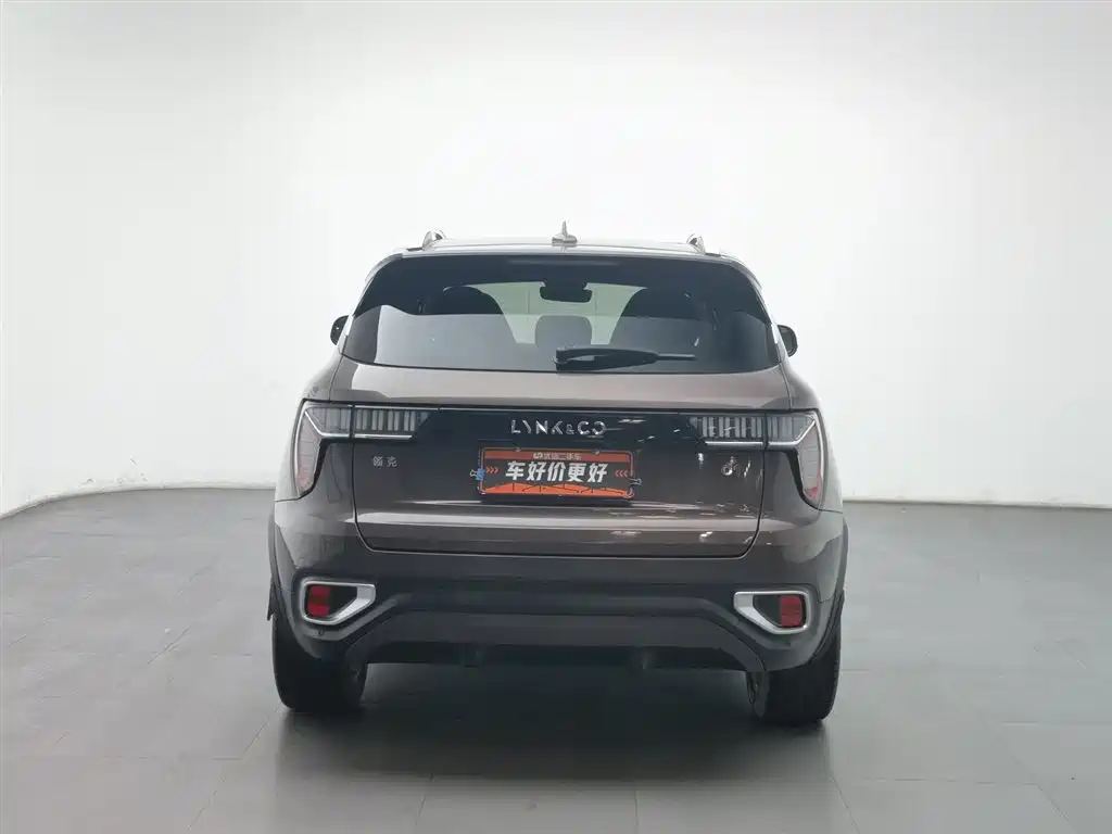 Lynk & Co 01 2017 2.0T 2WD Pro Version фото 4