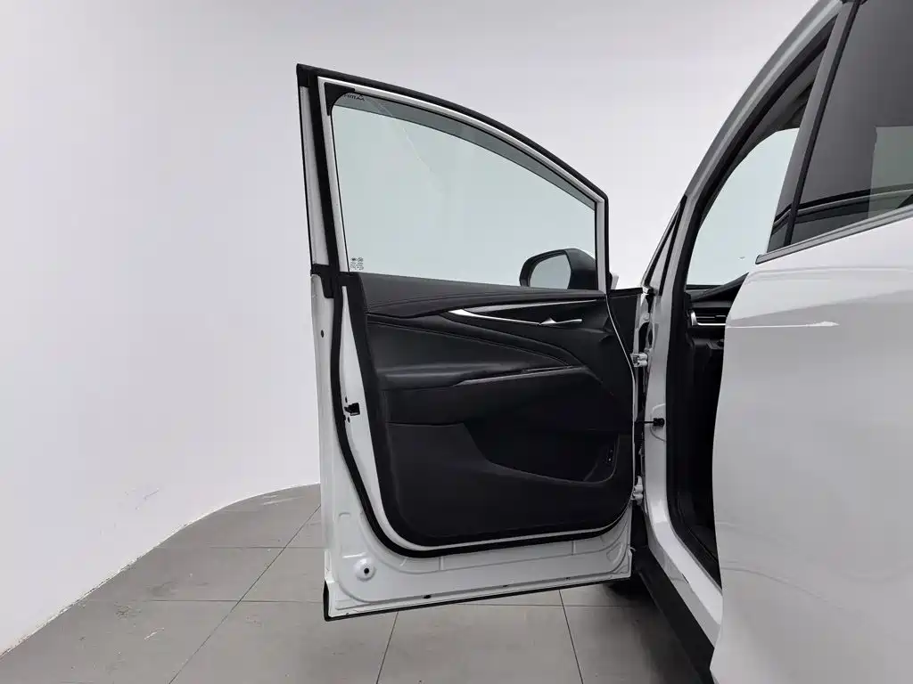 SAIC Maxus Maxus G50 2019 2019 1.5T Automatic Premium Edition China VI