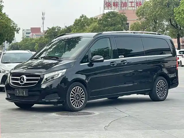 MERCEDES-BENZ V CLASS
