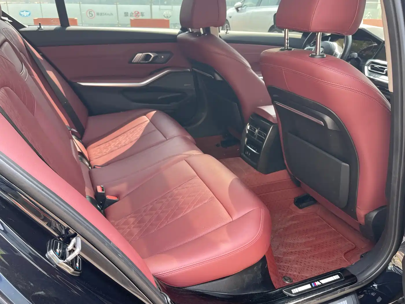 BMW 3 Series 2022 325Li M Sport Shadow Edition фото 12