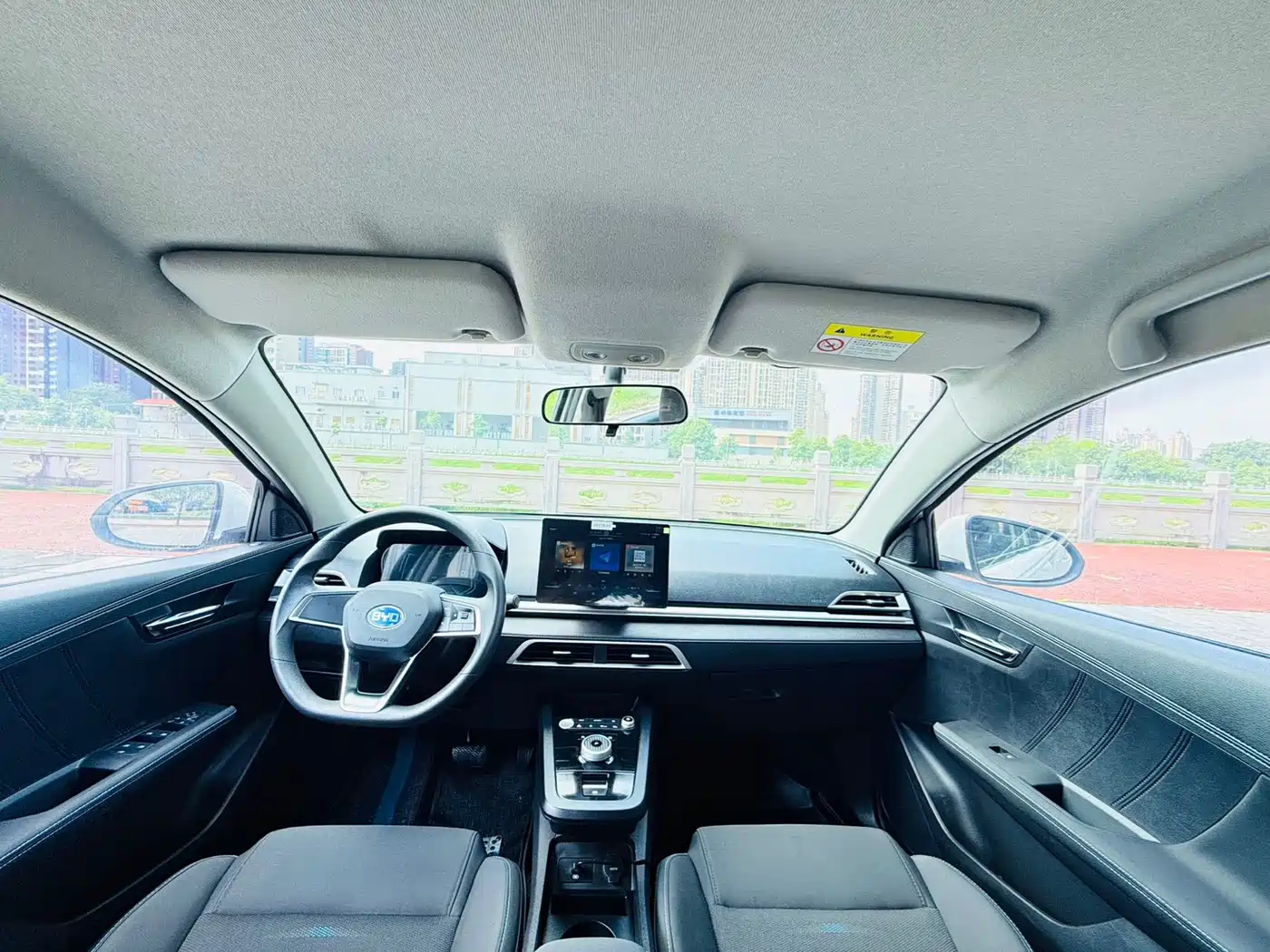 Photo 5 - BYD e2