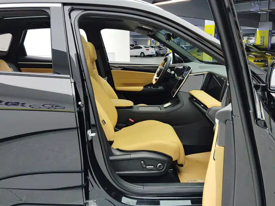 GEELY GALAXY GALAXY L7