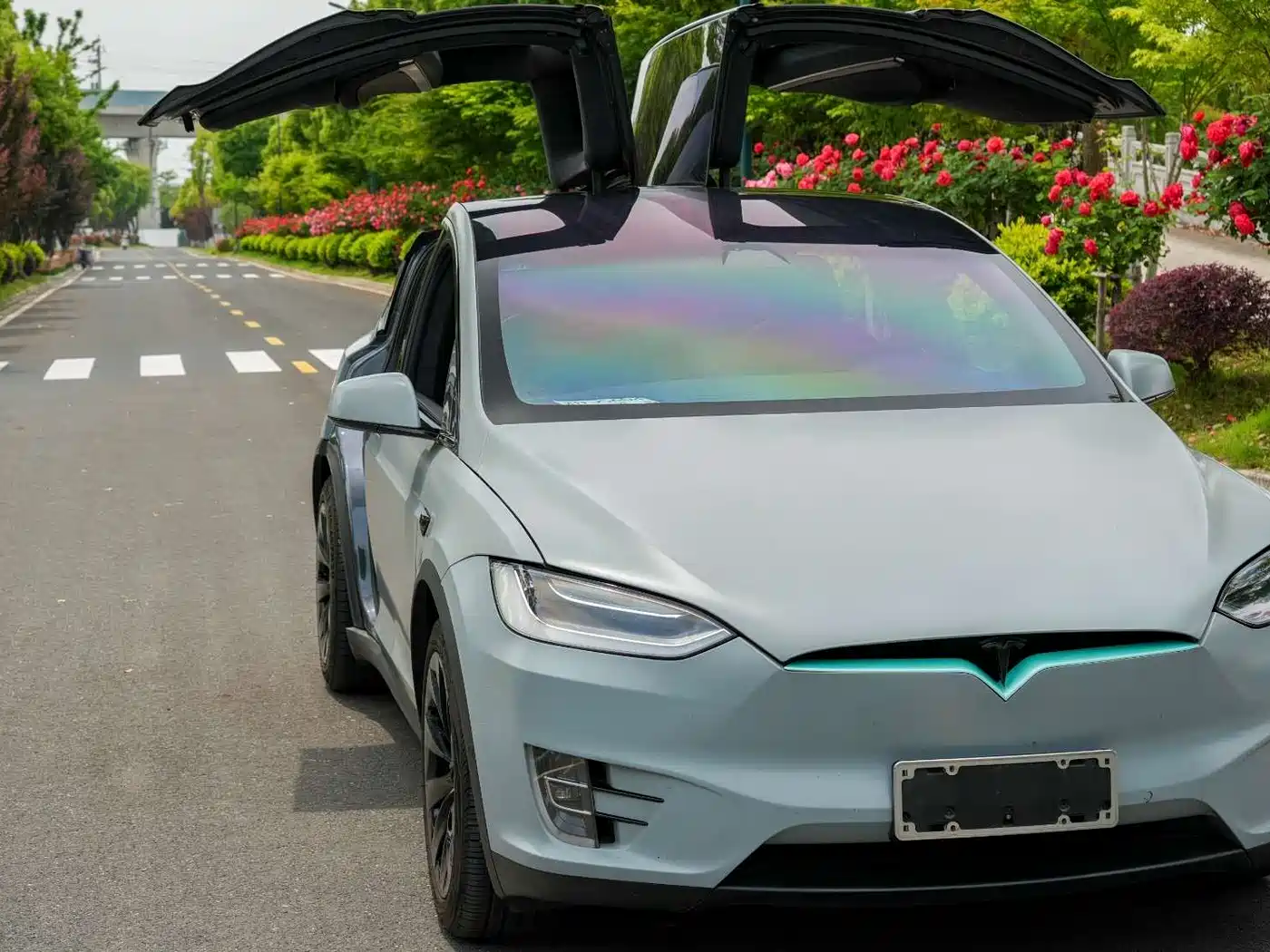 TESLA MODEL X