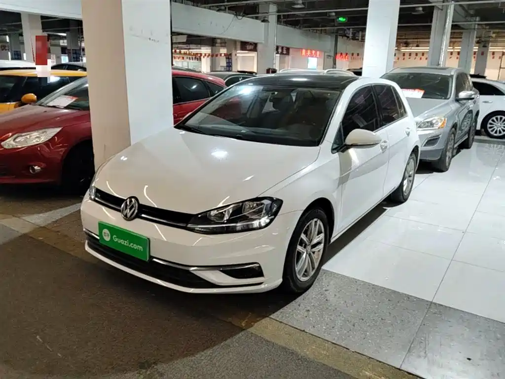 Volkswagen Golf 2018 230TSI Automatic Comfort фото 2
