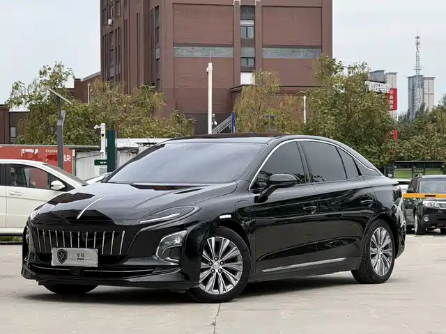 Hongqi E-QM5 620km PLUS