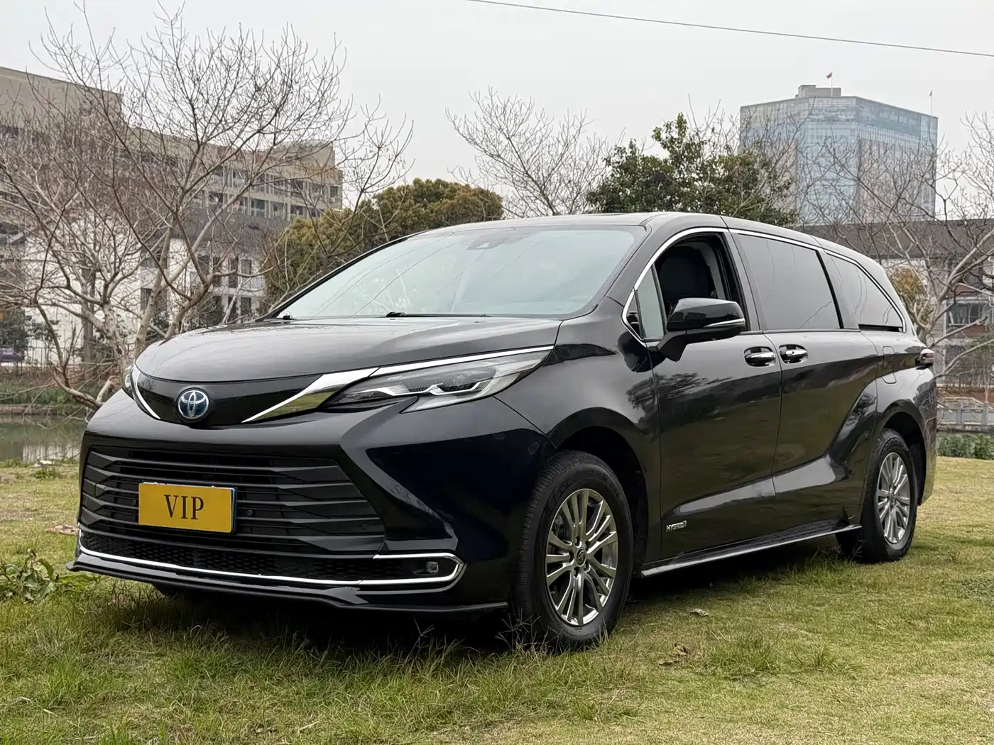 Toyota Sienna 2021 2.5L Hybrid Luxury Edition