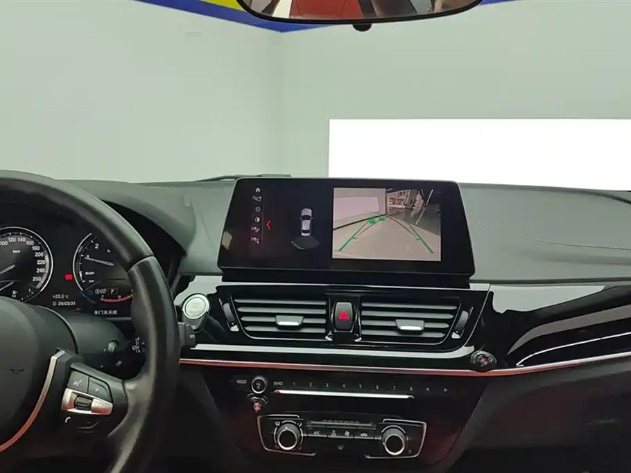 BMW 1 Series 2022 125i M Sport Shadow Edition фото 13