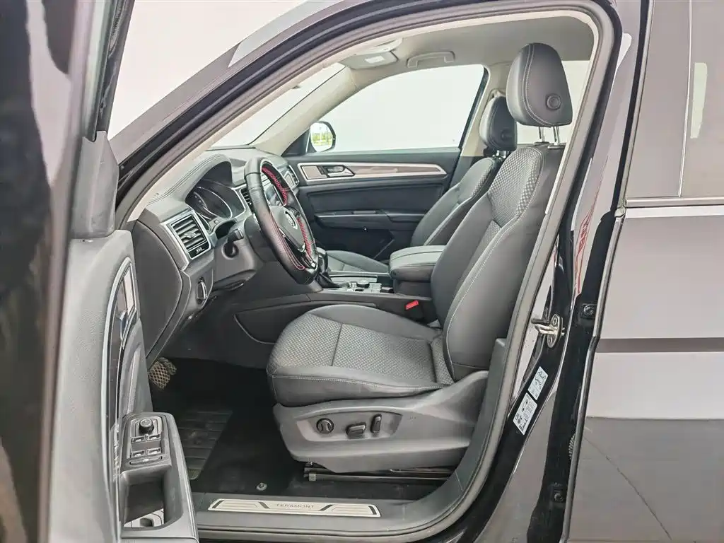 Volkswagen Teramont 2019 380TSI 4WD Comfort China V фото 10