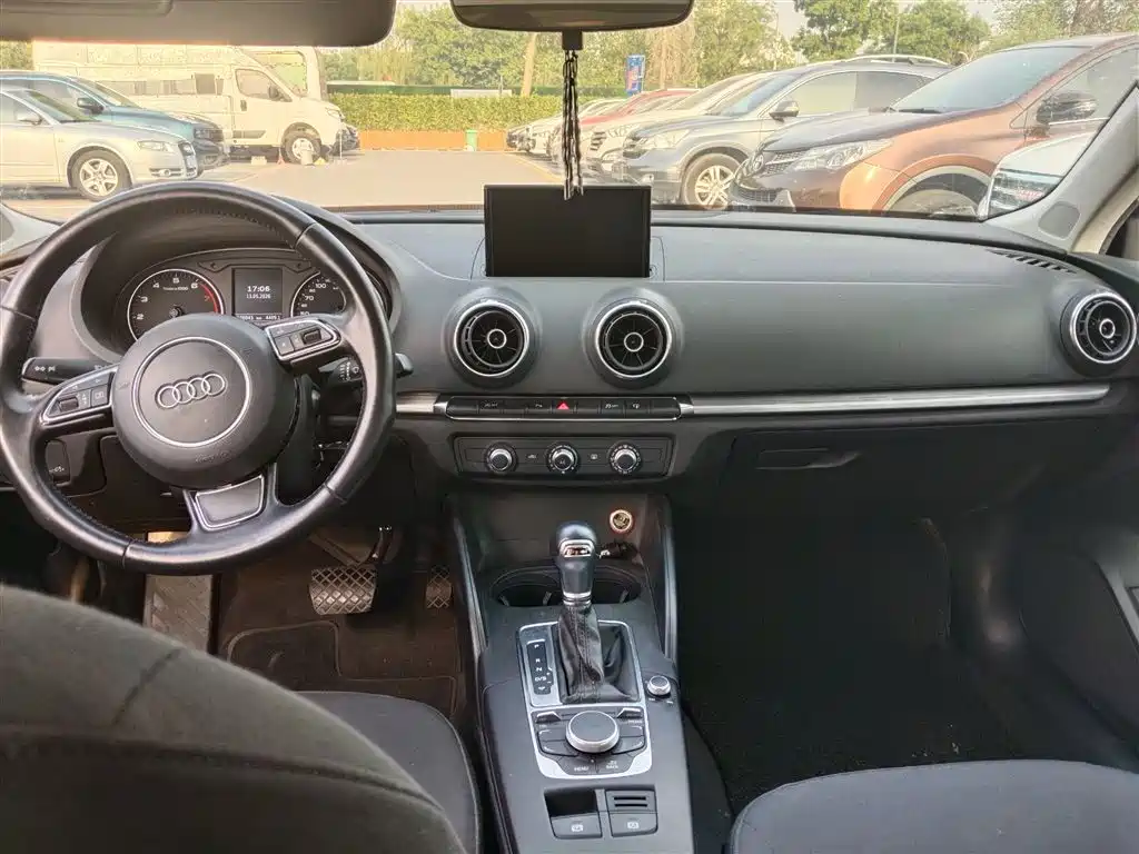 Audi A3 2016 Sportback 35 TFSI Leadership фото 15