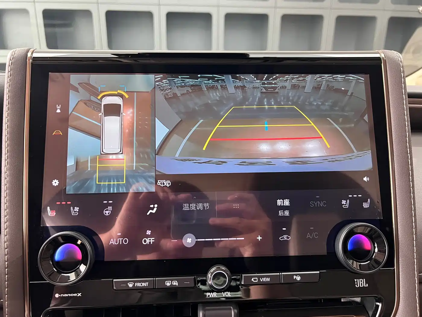 Toyota Vellfire 2024 Crown Hybrid 2.5L Executive Premium Edition фото 26