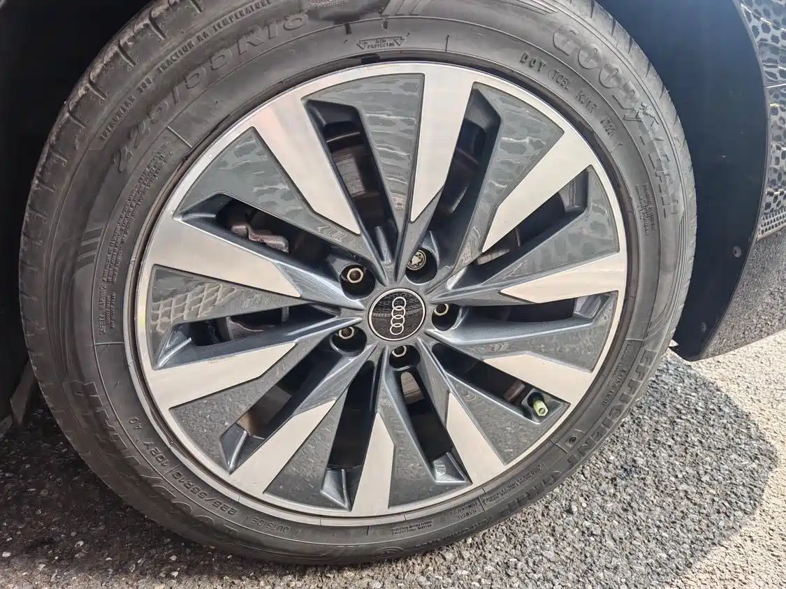 Audi A6L 2023 40 TFSI Luxury Elegance фото 14
