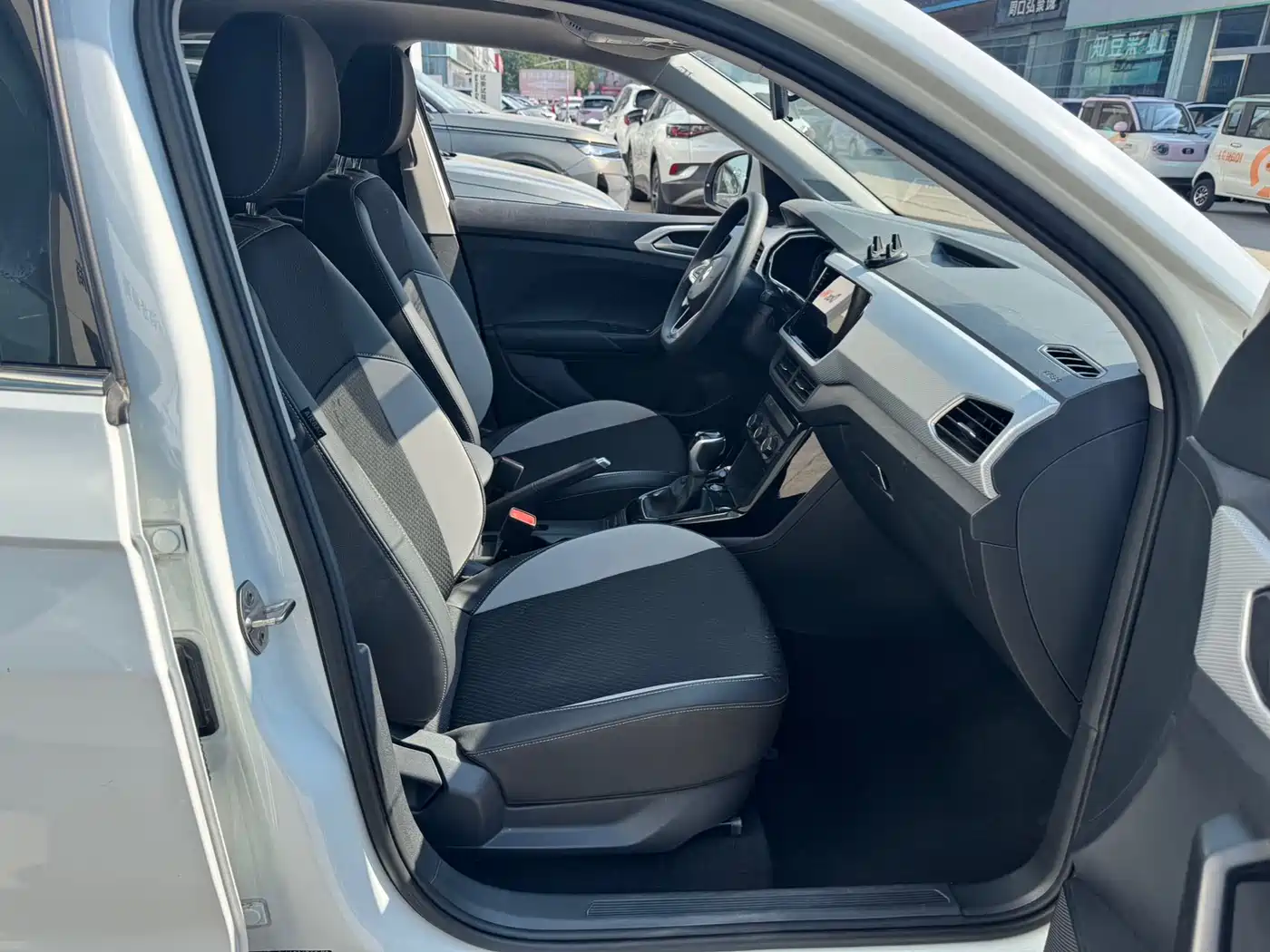 Volkswagen Tanying 2023 Model 200TSI DSG Joy Smart Connect Edition фото 8