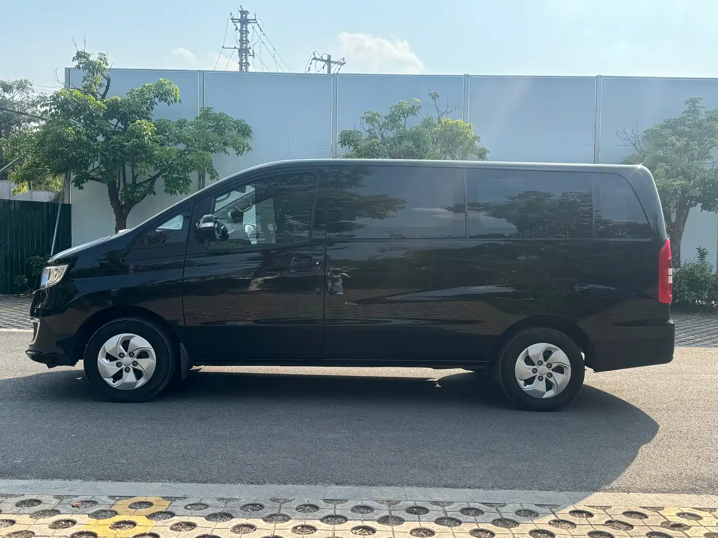 JAC Refine M3 2024 2024 PLUS 2.0L HEV Smart Connect Edition