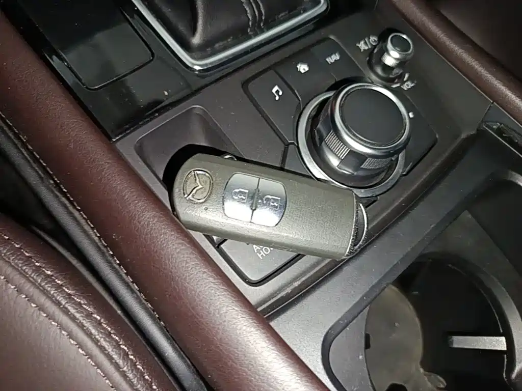Фото 9 - Mazda CX-4