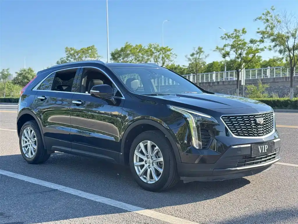 Cadillac XT4 2022 28T FWD Style фото 2