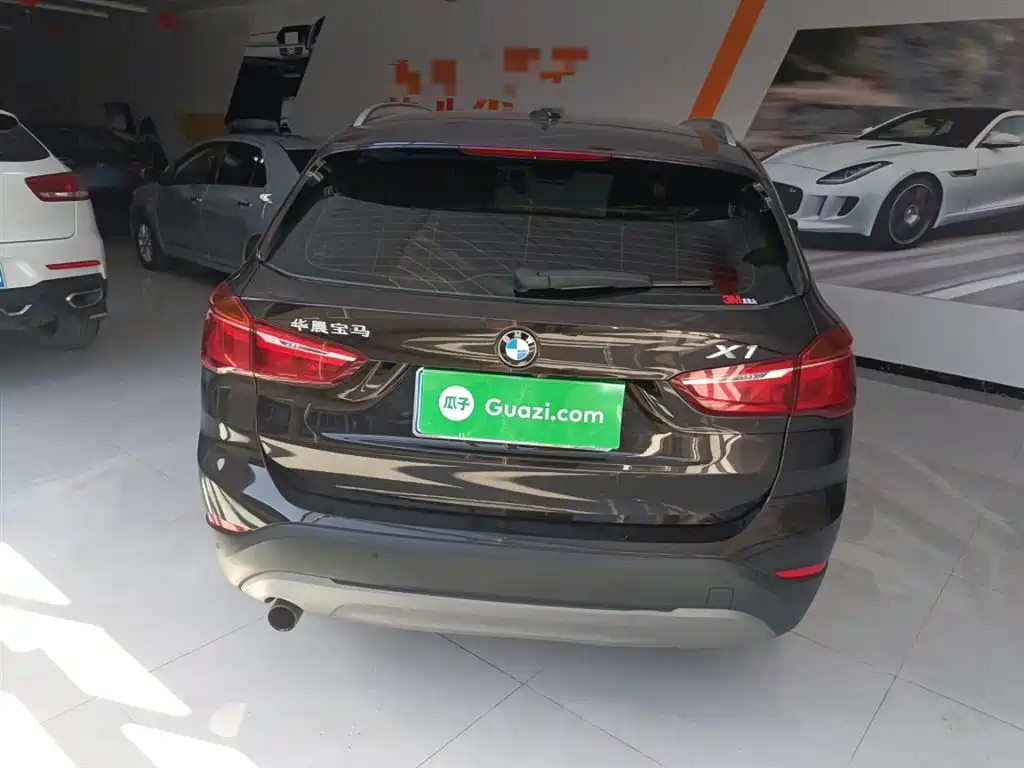 BMW X1 2016 sDrive18Li Premium Model фото 6