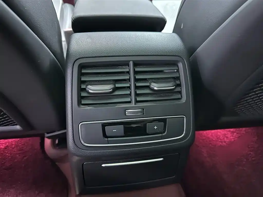 Audi A4L 2022 45 TFSI quattro Premium Dynamic фото 12