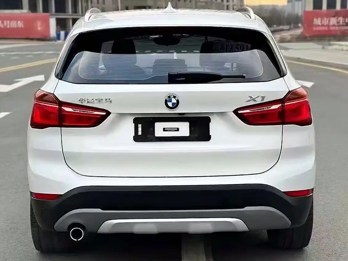 BMW X1 2016 sDrive18Li Fashion Model фото 6