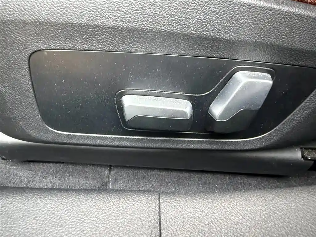 BMW i4 2023 eDrive35 фото 10