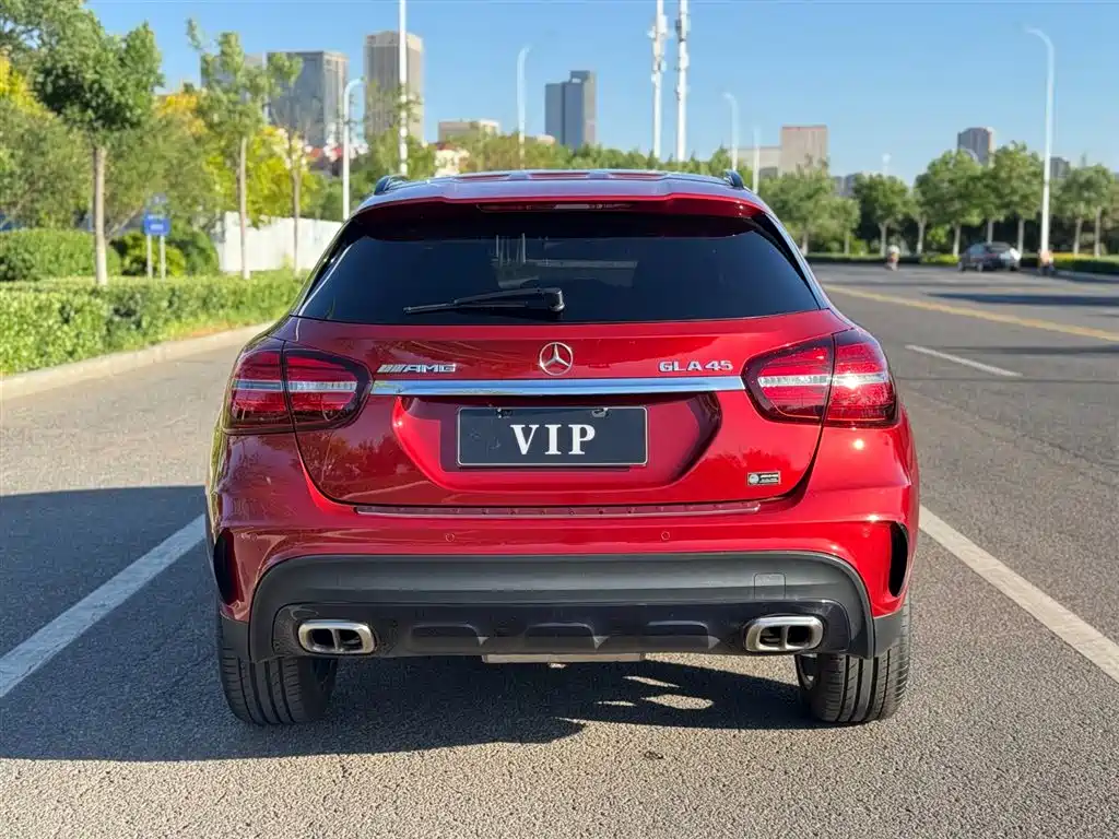 Mercedes-Benz GLA 2018 GLA 220 4MATIC Sport фото 4
