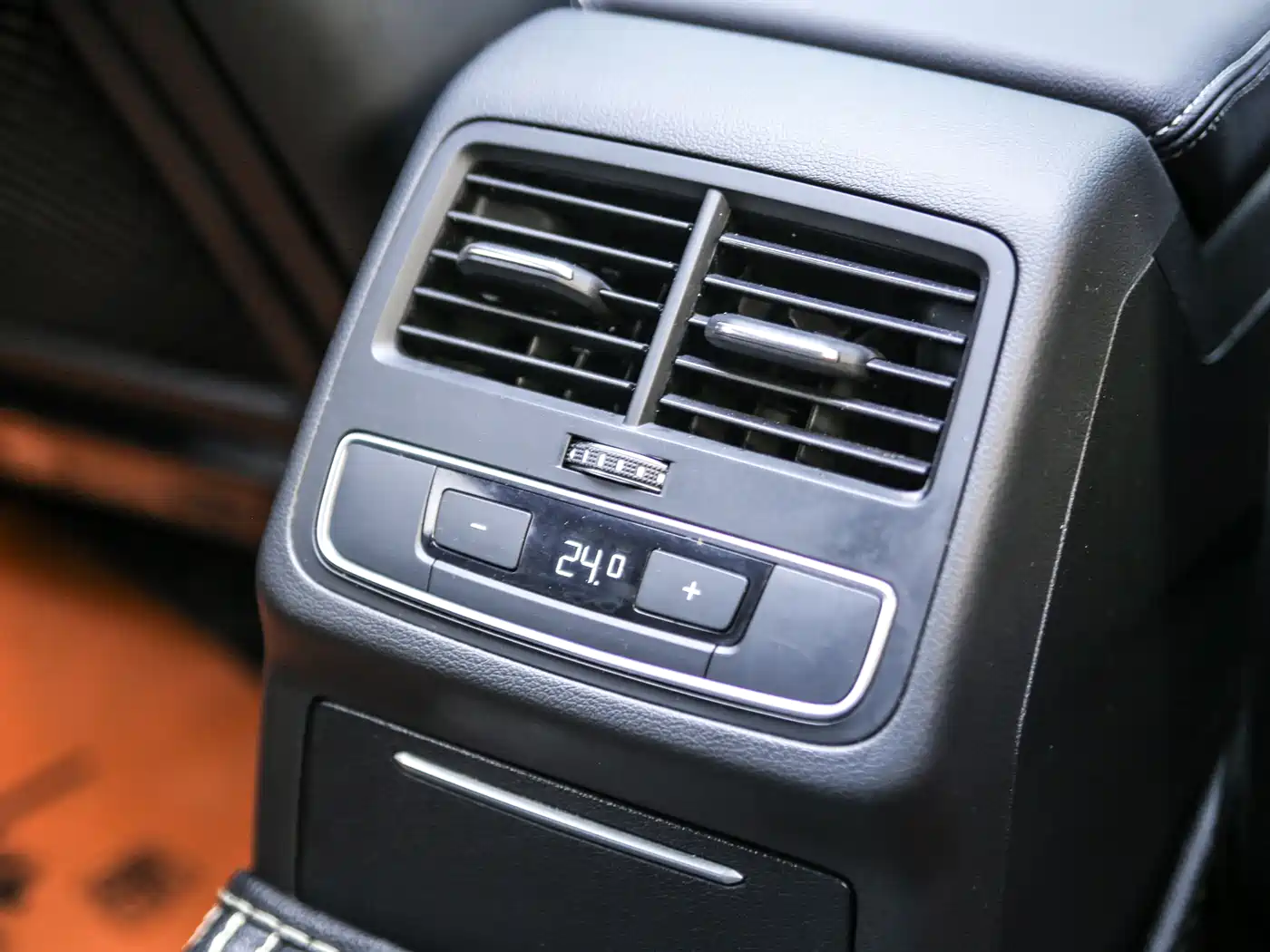 Audi A4L 2020 40 TFSI Luxury Elegance фото 32