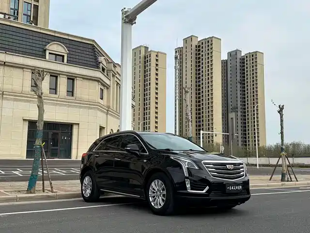 CADILLAC XT5