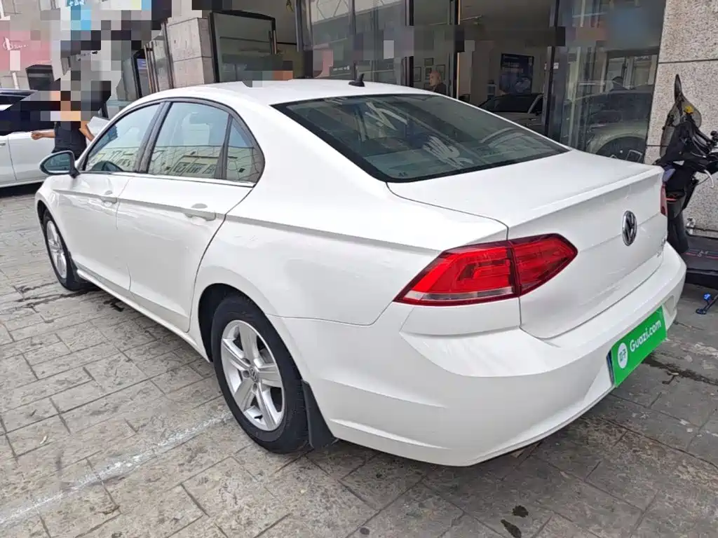 Volkswagen Lamando 2015 2015 230TSI DSG Style
