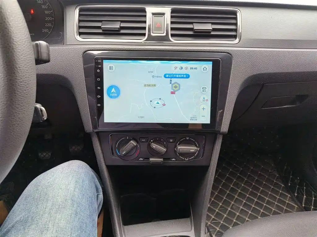 Volkswagen Santana 2015 1.4L Manual Trend Edition фото 13
