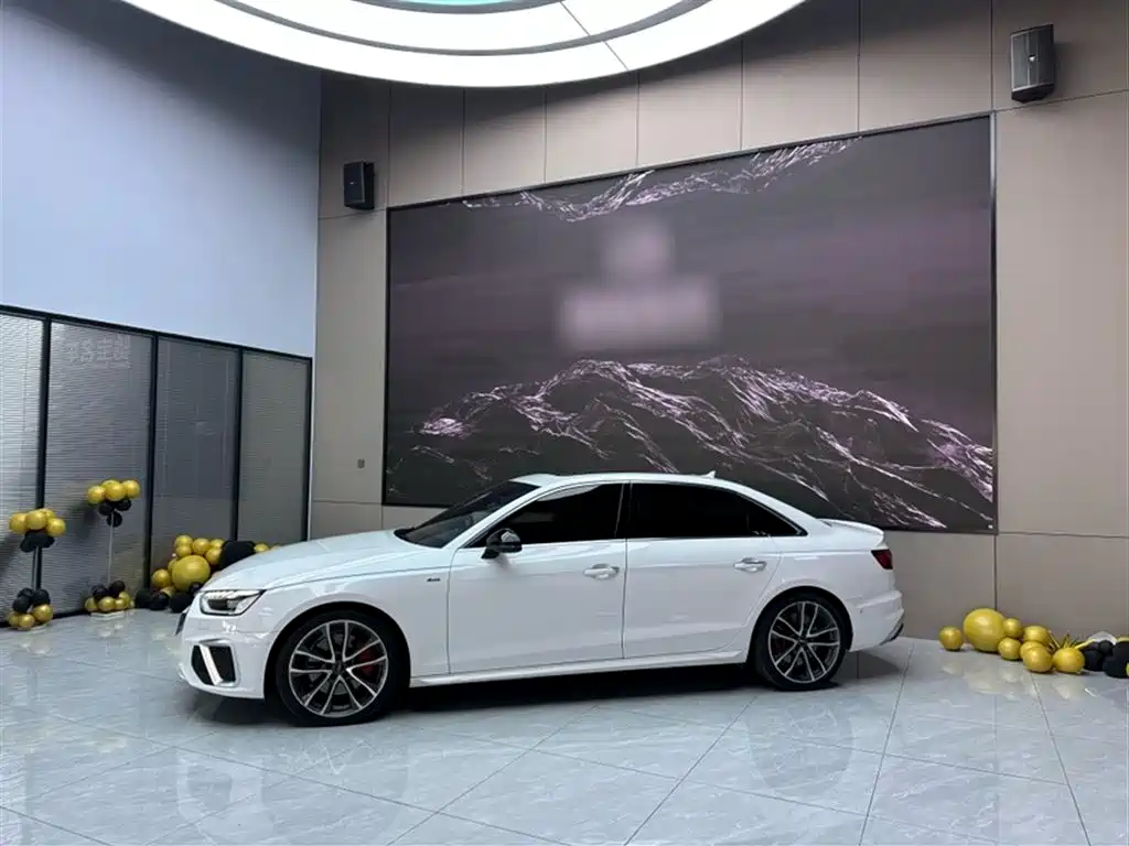 Audi A4L 2022 45 TFSI quattro Premium Dynamic фото 8