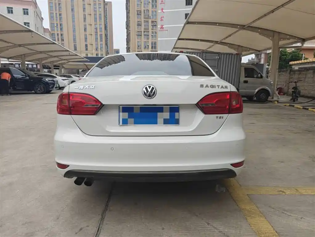 Volkswagen Sagitar 2014 Facelift 1.4TSI Automatic Luxury фото 3