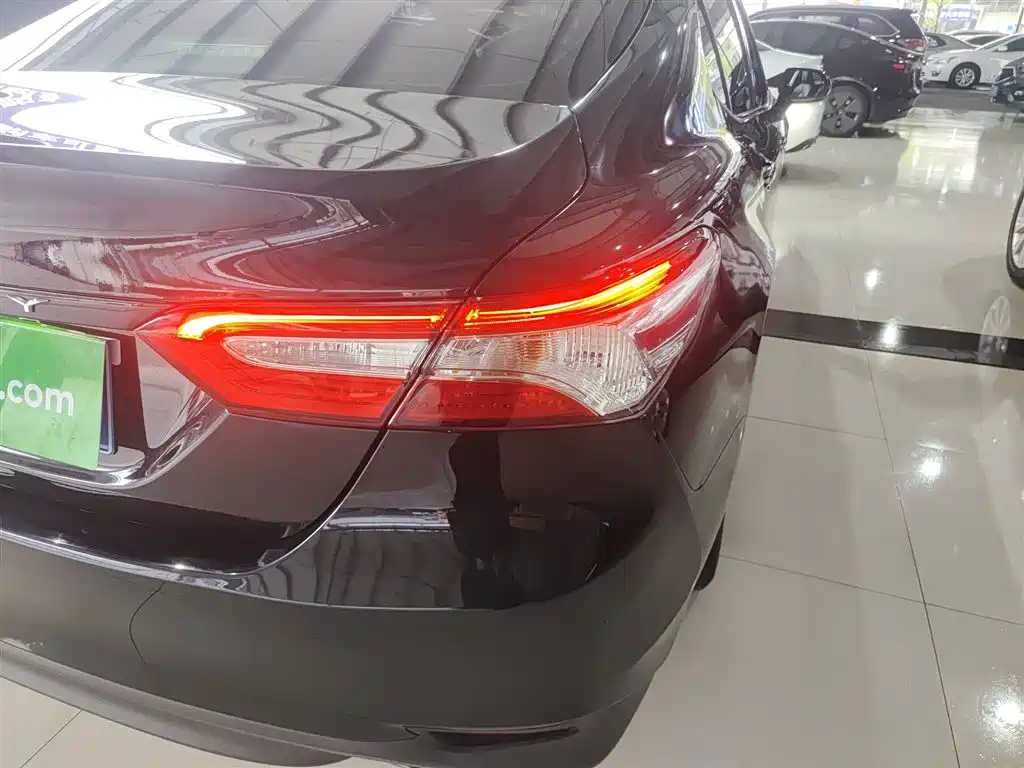 Toyota Camry 2023 2.0GVP Leading Edition фото 8