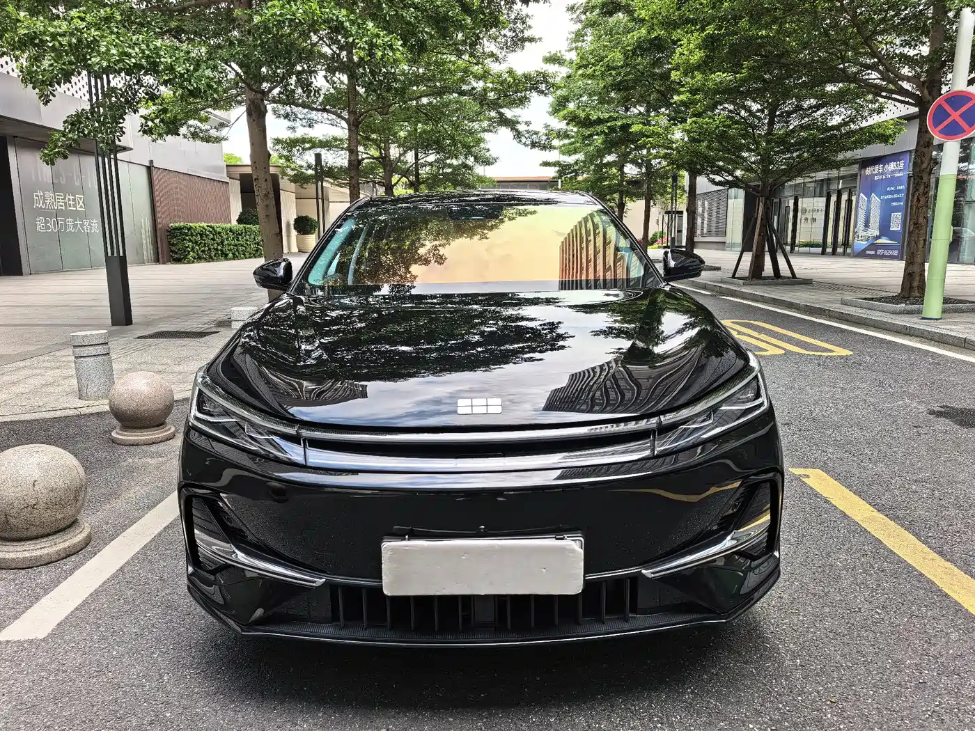 Geely Galaxy Galaxy A7 2025 EM-i 150km Premium Edition фото 2
