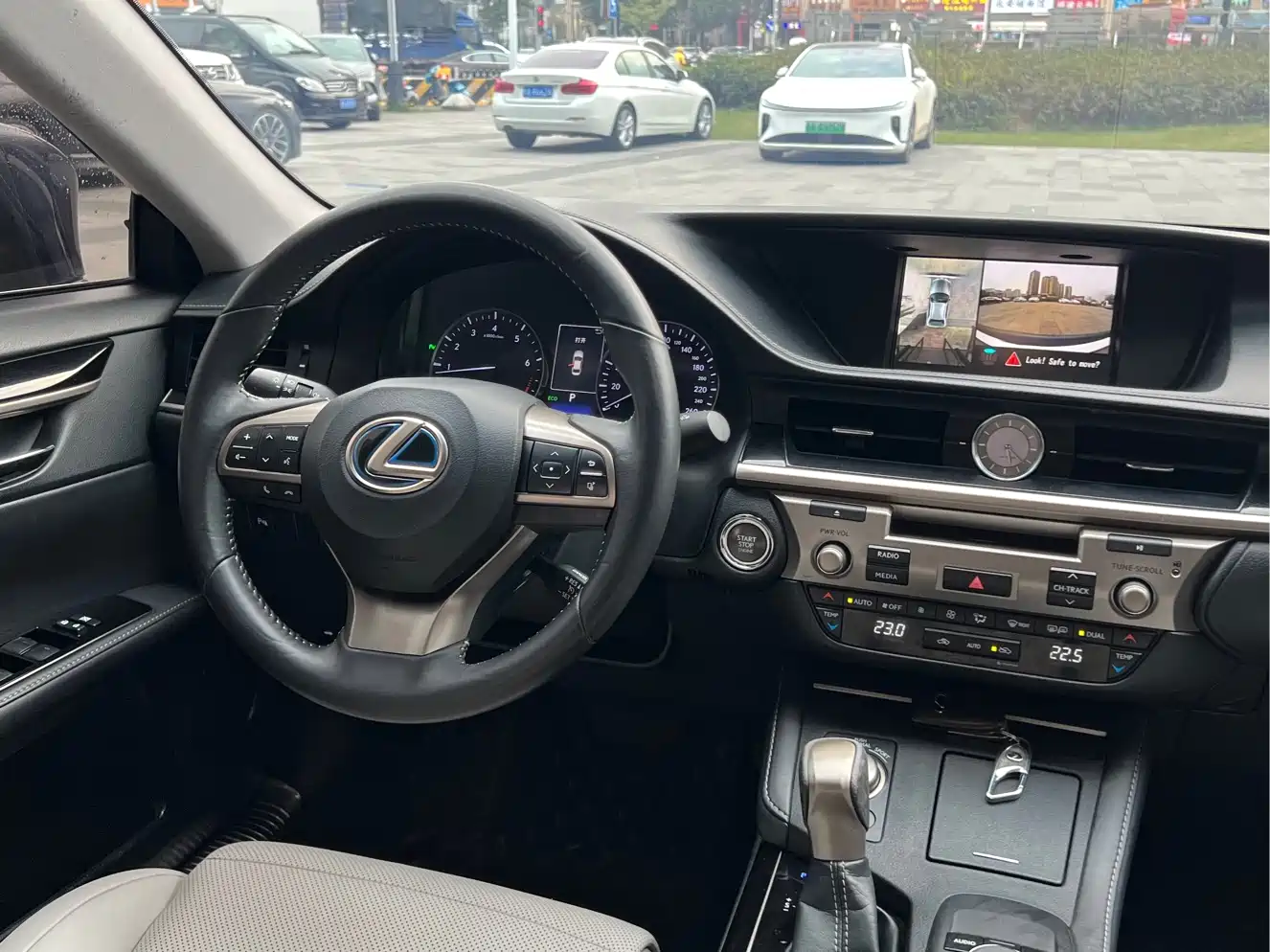 Lexus ES 2015 200 Elite Edition фото 9