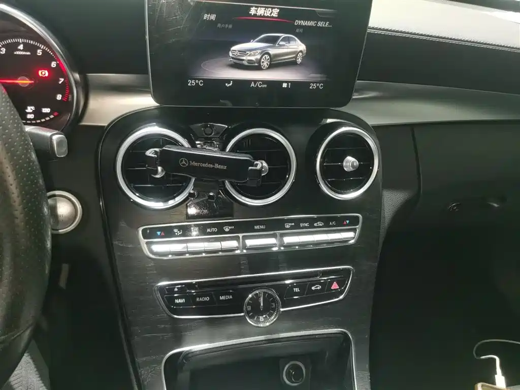 Mercedes-Benz C-Class 2018 C 200 L Sport Edition фото 13