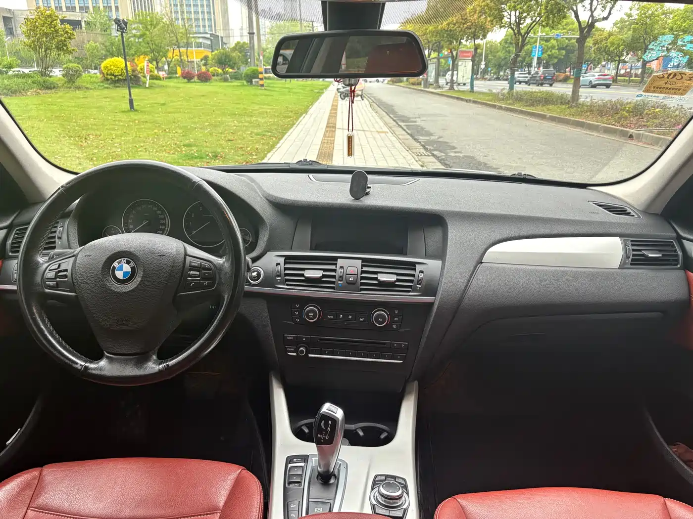 BMW X3 (Import) 2013 Facelift xDrive28i Luxury фото 7