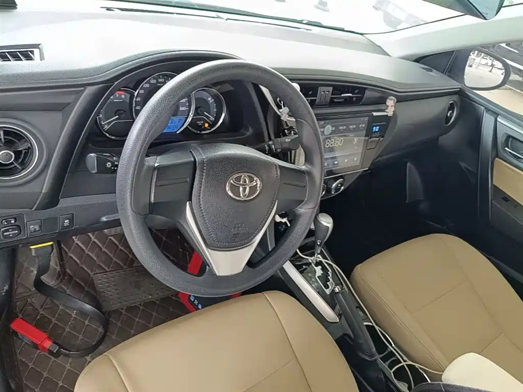 Toyota Corolla 2017 Facelift 1.2T S-CVT GL фото 10