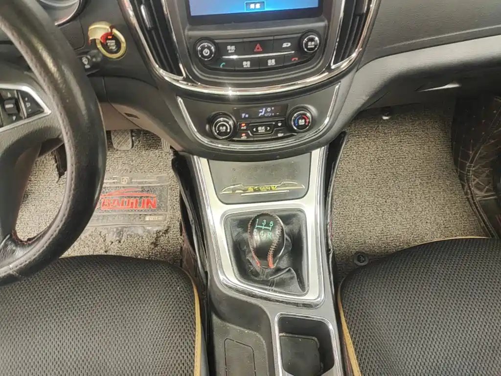 Baojun 560 2015 2015 1.8L Manual Luxury