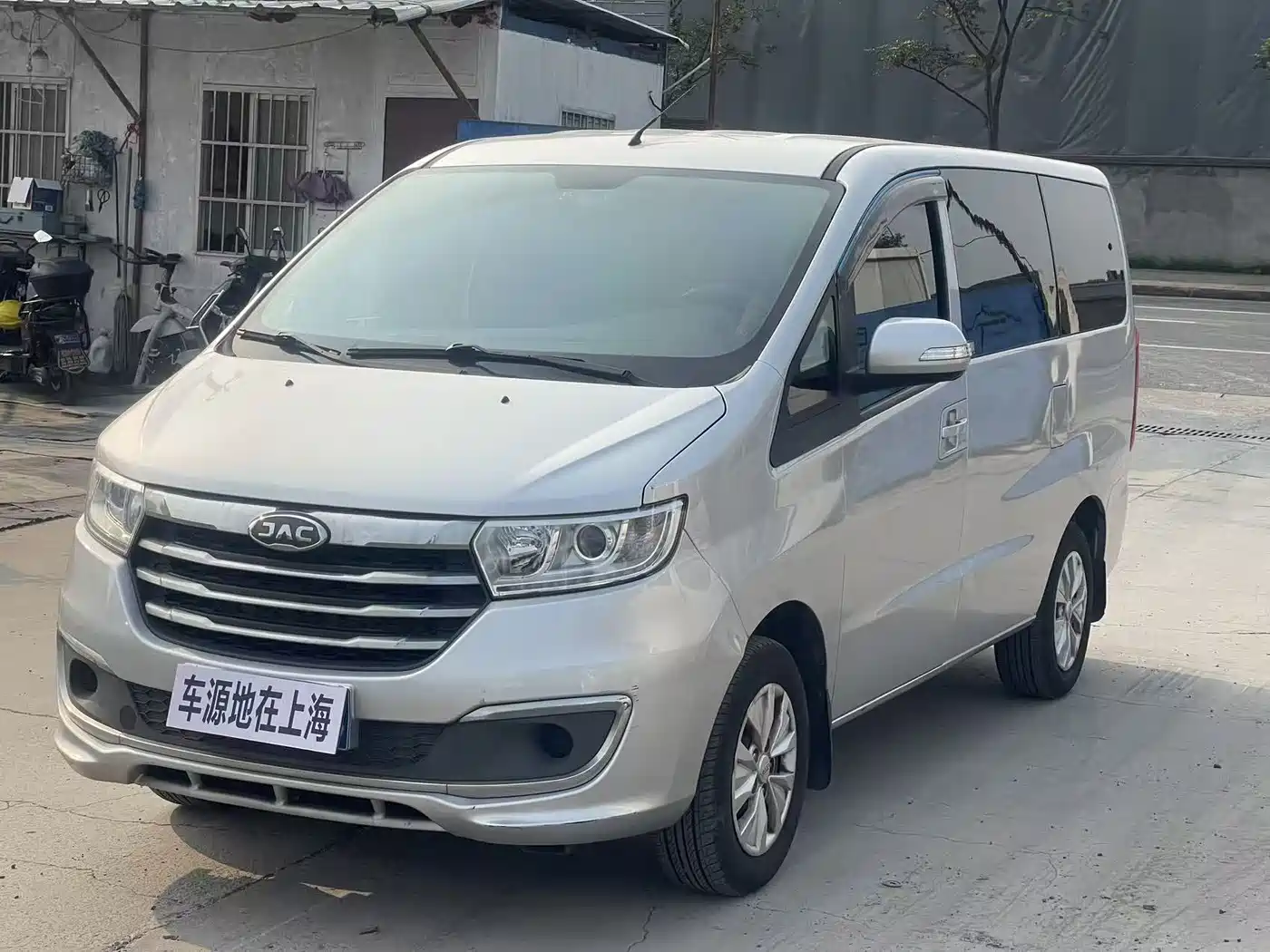  JAC Refine JAC Refine M3 2019 IKEA Edition 1.8L Luxury Version