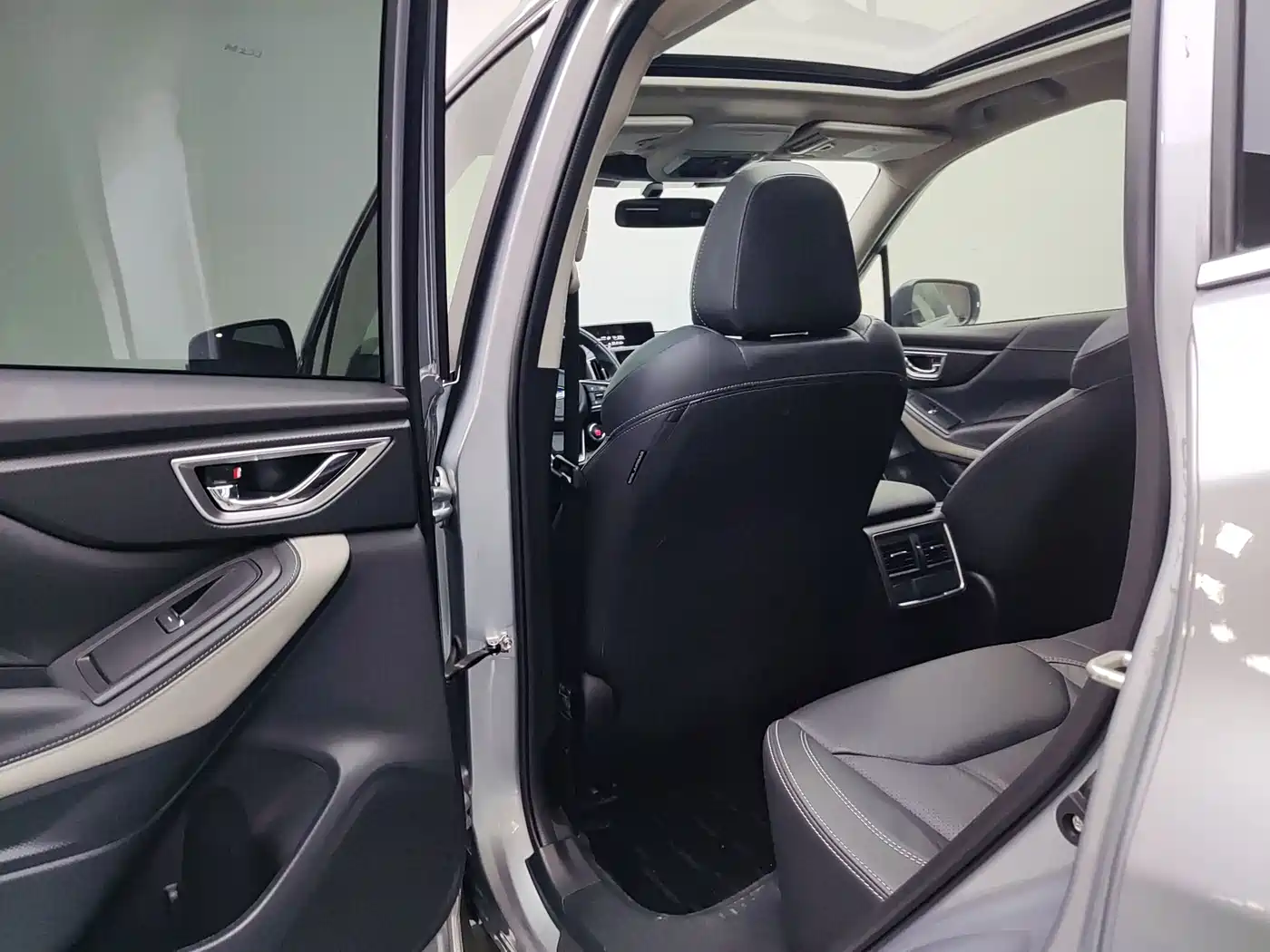 Subaru Forester 2022 2.0i AWD Luxury Edition with EyeSight фото 10