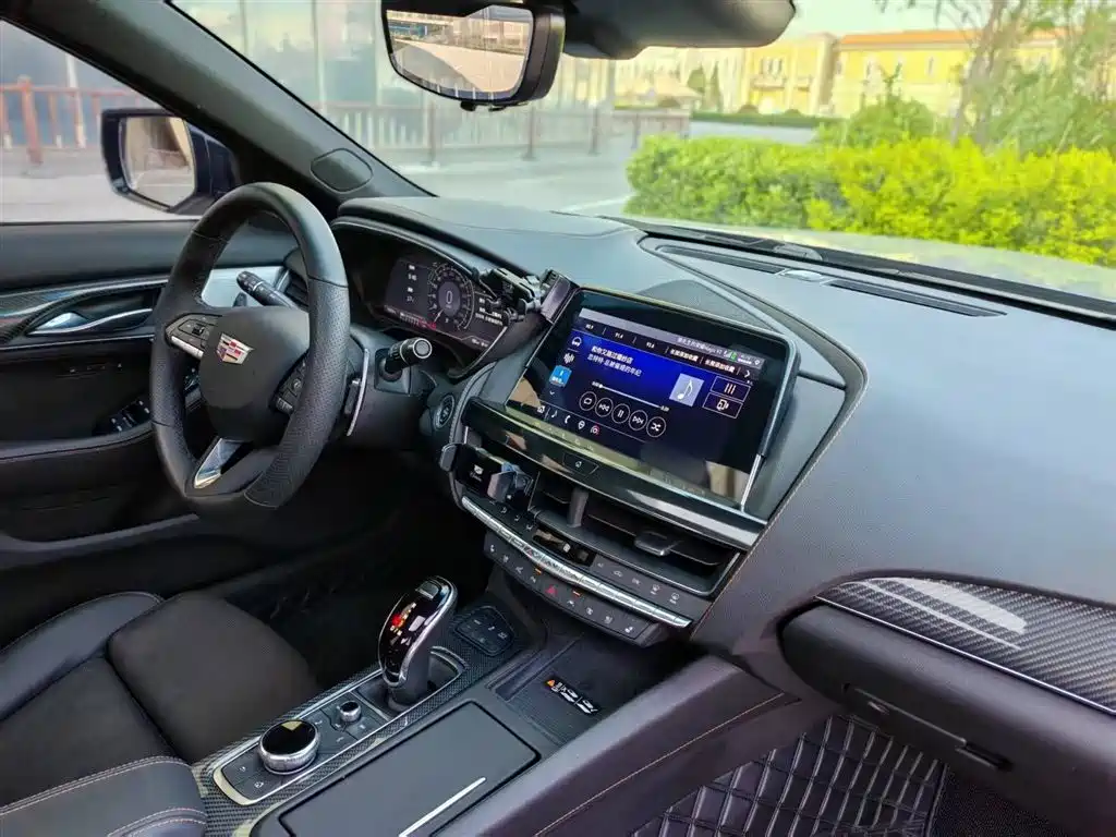 Cadillac CT5 2023 28T Platinum Style фото 23